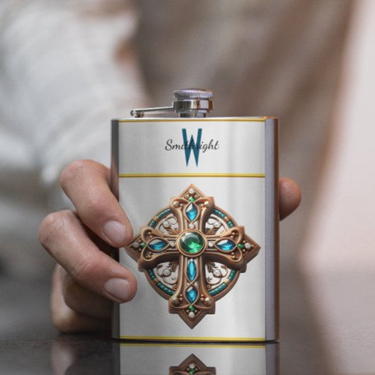 Mystische Kreuzfibel mit blauen und grünen Edelste Flachmann