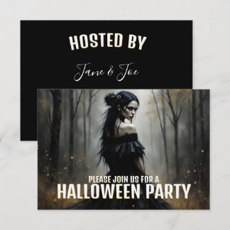 Mystische Lady im Dunklen Halloween-Wald