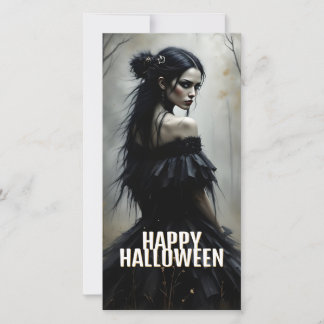 Mystische Lady im Dunklen Halloween-Wald