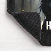 Mystische Lady im Dunklen Halloween-Wald Mousepad (Ecke)