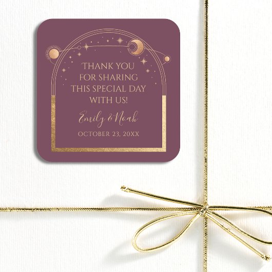 Mystische Pflaume Gold Sun Moon Stars Hochzeit Quadratischer Aufkleber