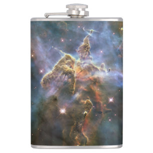 Mystischer Berg in Carina Nebula Hubble Space Flachmann