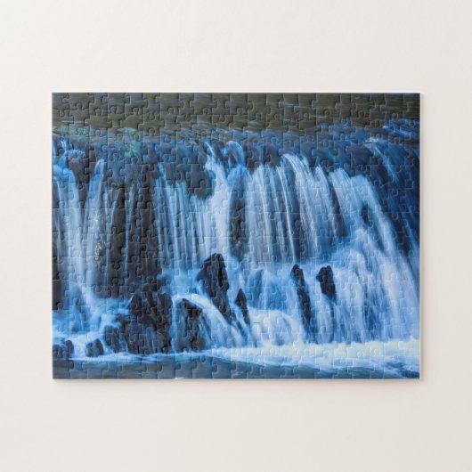 Mystischer blauer Wasserfall Puzzle (Horizontal)