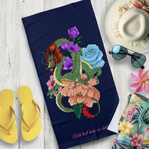 Mystischer grüner chinesischer Drache, florale Nav Strandtuch
