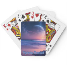 Mystischer Mond über endlosem Meer