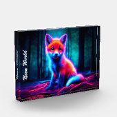 Mystischer Neonfuchs in glühendem verzaubertem Wal Fotoblock (Links)