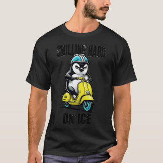 Mystischer Pinguin fährt auf hellgelbem Roller mit T-Shirt