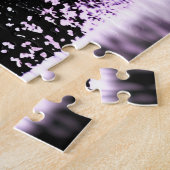 Mystischer Schwarz-Weiß-Wald mit Lila Blume Puzzle (Seite)