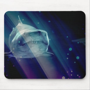 Mystischer Unterwasserhai Mousepad