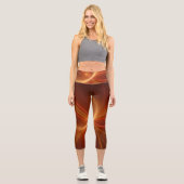 Mystisches Abstraktes Fraktal Kunst Moderne, warme Capri Leggings (Vorderseite)