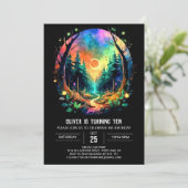 Mystisches Holz zum Geburtstag verzaubert Einladung (Stehend Vorderseite)