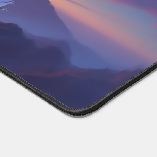 Mythical White Griffin on Top of the World Schreibtischunterlage (Ecke)