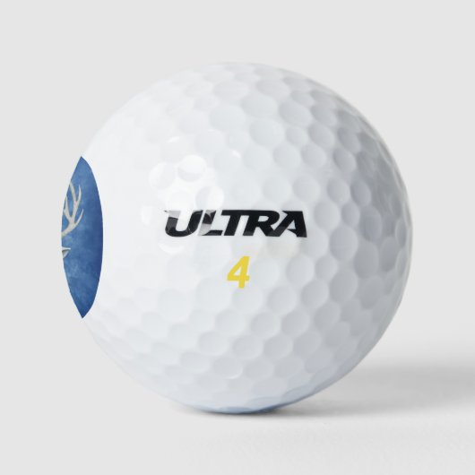 Mythische Weiße Hirschköpfe Antler Blaue Augen Ros Golfball (Logo)