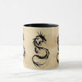 Mythischer Stammesdrache, Jahr des Drachendesigns Tasse (Zentrum)