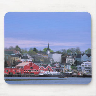 N.A. Kanada, Nova Scotia. Eine Ansicht von Lunenbu Mousepad