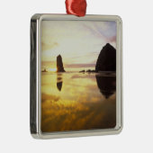 N.A., USA, Oregon, Cannon Beach Sunset mit Ornament Aus Metall (Rechts)