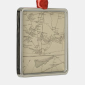 N Hampton, Newton Silbernes Ornament (Rechts)