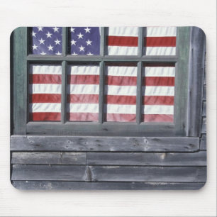 NA, USA, Maine, Georgetown Island. Flagge der Mousepad