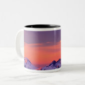 NA, USA, Oregon, The Three Sisters Mountains Zweifarbige Tasse (Vorderseite Links)
