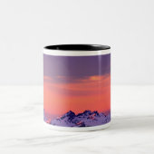 NA, USA, Oregon, The Three Sisters Mountains Zweifarbige Tasse (Mittel)