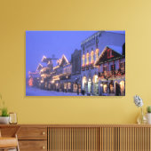 NA, USA, Washington, Leavenworth Hauptstraße Leinwanddruck (Insitu (Wohnzimmer))