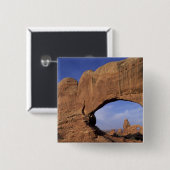 NA, Utah, Arches National Park. Doppelbogen Button (Vorne & Hinten)