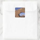 NA, Utah, Arches National Park. Doppelbogen Quadratischer Aufkleber (Tasche)