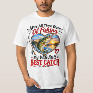 Nach all den Jahren des Fischens ist meine Frau im T-Shirt