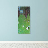 Nach dem Regen, Gartenhühner von Gustav Klimt Leinwanddruck (Insitu (Holzboden))