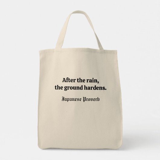 Nach dem Regen (Japanische Wasserfarbenlandschaft Tragetasche (Rückseite)