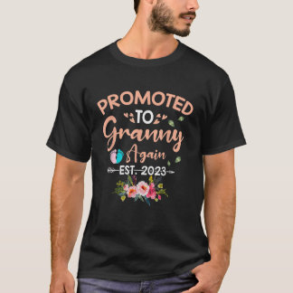 Nach Granny befördert Est 2023 Schwangerschaftsabb T-Shirt