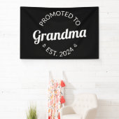 Nach Oma Est befördert. 2024 I Banner (InSitu)