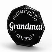 Nach Oma Est befördert. 2025 Fotoblock (Rechts)