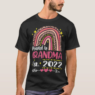 Nach Oma Est befördert T-Shirt
