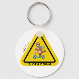 Nach unten Funny Sloth Riding Scooter Template Schlüsselanhänger