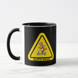 Nach unten Funny Sloth Riding Scooter Template Tasse