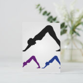 nach unten gerichtete Hunde-Yoga-Pose Postkarte (Stehend Vorderseite)