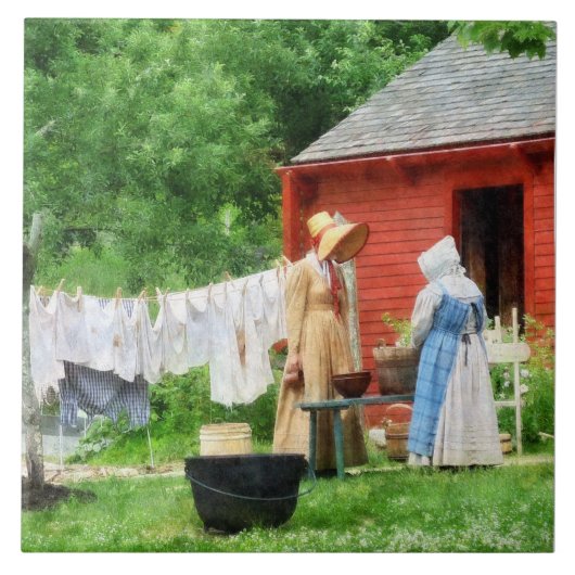 Nachbarn, die auf Washday klatschen Fliese (Vorderseite)