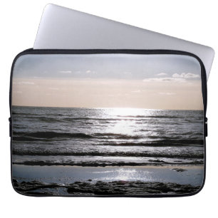 Nachmittag in North Holland Beach Laptopschutzhülle