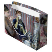 Nachmittagstee, Mary Cassatt große Geschenktasche Geschenktüte (Rückseite Schrägansicht)
