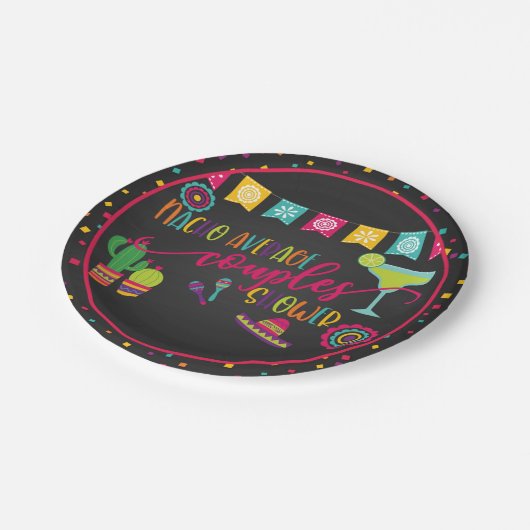 Nacho Average Couples Dusche Party Plate - WH Pappteller (Schrägansicht)
