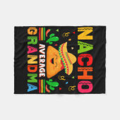 Nacho Average Oma Funny Mexican Nana Funny Cin Fleecedecke (Vorderseite (Horizontal))