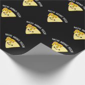 Nacho Average Person Funny Food Pub Dark BG Geschenkpapier (Ecke)