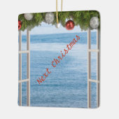 Nächste Weihnachtsansicht durch Fenster benutzerde Keramikornament (Links)