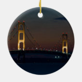Nacht an der Mackinac-Brücke Keramik Ornament (Hinten)