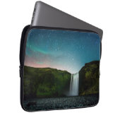 Nacht bei Skógafoss Laptopschutzhülle (Vorne Rechts)