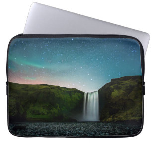 Nacht bei Skógafoss Laptopschutzhülle