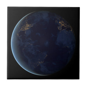 Nacht beleuchtet die Stadt der Erde Fliese