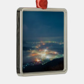 Nacht Blick auf das Nachtmeer der Wolken Japan Kum Ornament Aus Metall (Rechts)