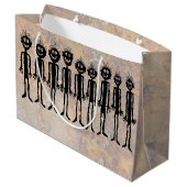 Nacht der Wandergler Petroglyph Große Geschenktüte (Rückseite Schrägansicht)